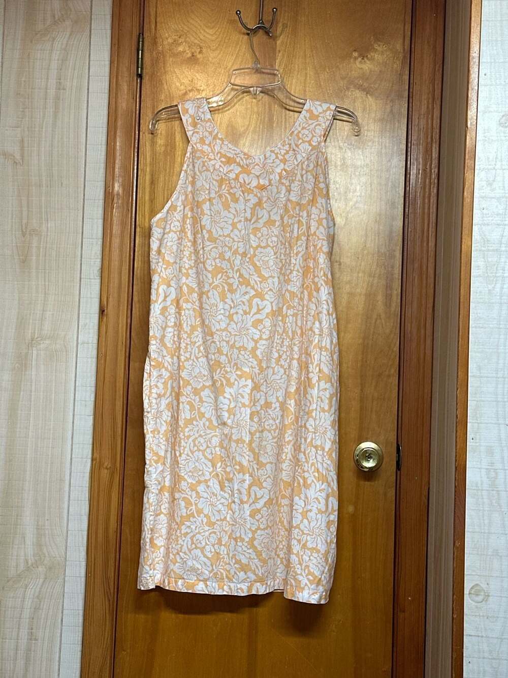Peach & White Floral Sleeveless Shift Dress Women’s Size